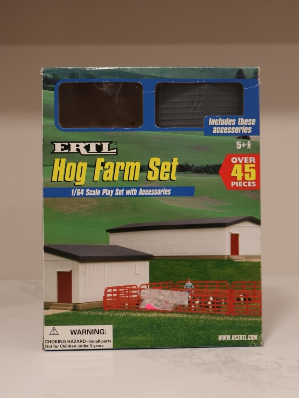 Vintage 2007 ERTL Hog Farm Set
